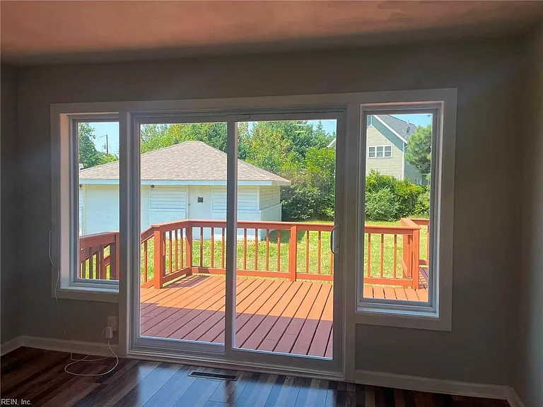3461 Gamage Dr — Photo 9