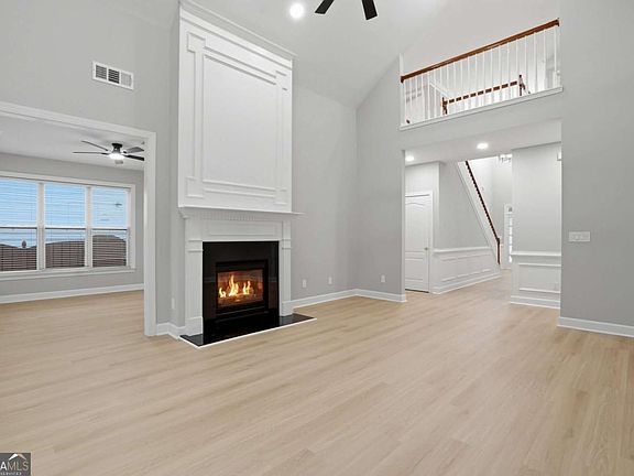 4th image of 3345 Olivia Ct