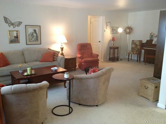 4th image of 65 Guilford Ln APT 7