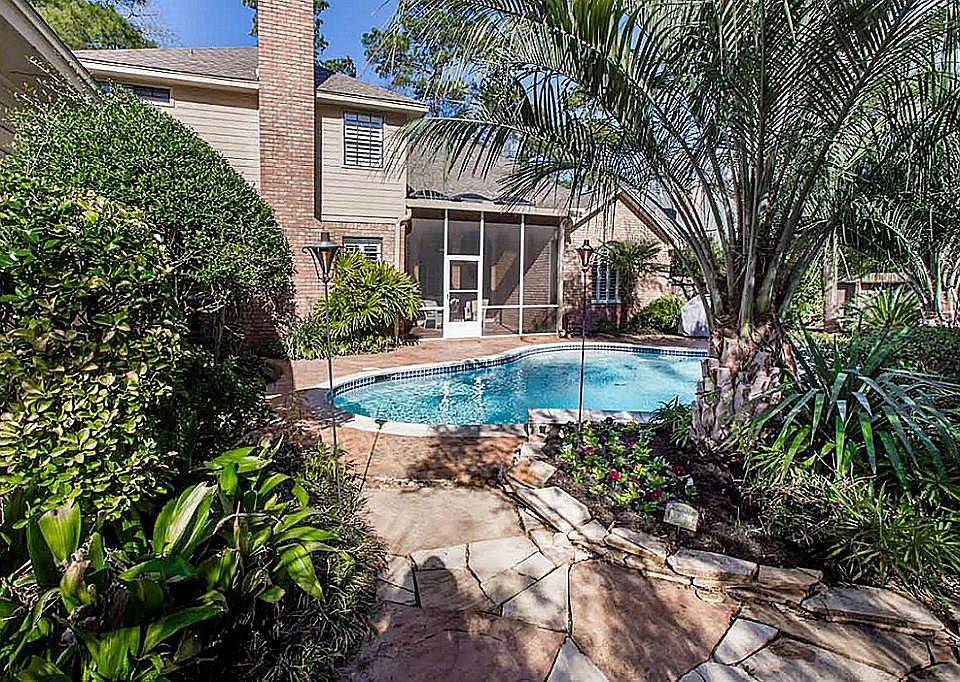 2nd image of 7 Brandenberry Pl