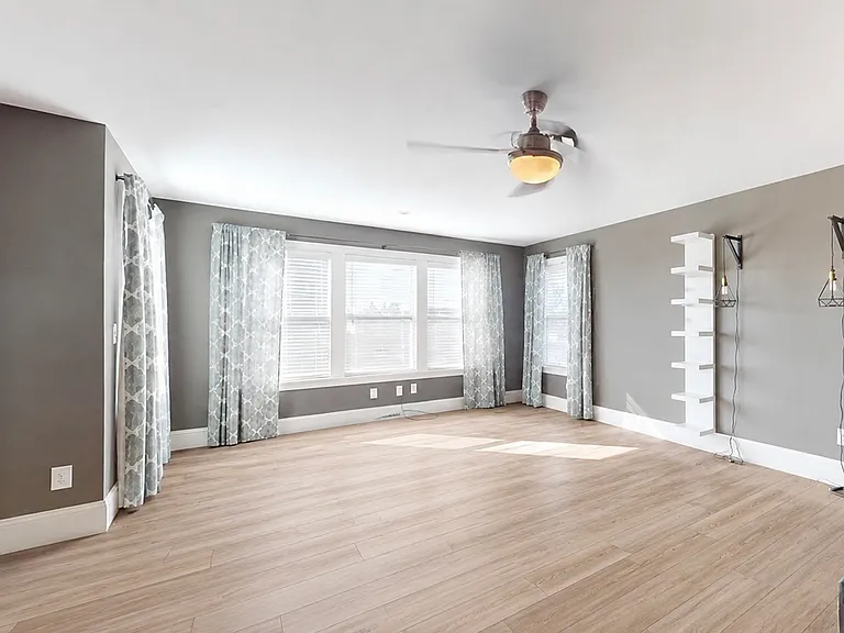 101 Isabella Ct — Photo 6