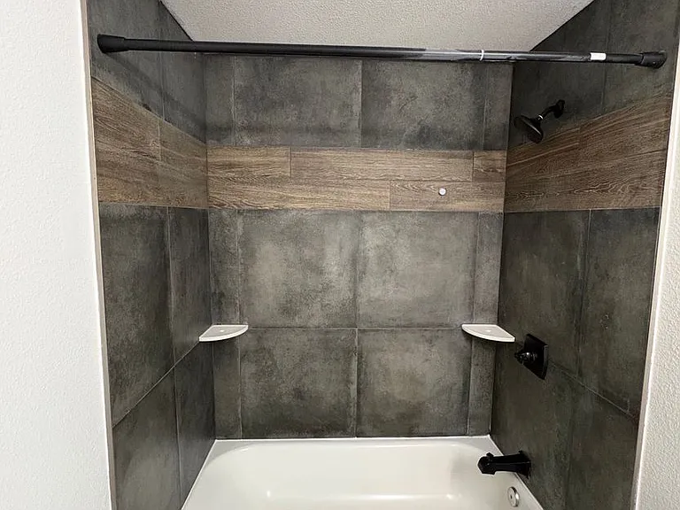 91-1051 Laulauna St #3B — Photo 3