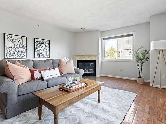 3rd image of 72 Cavendish Cir #72