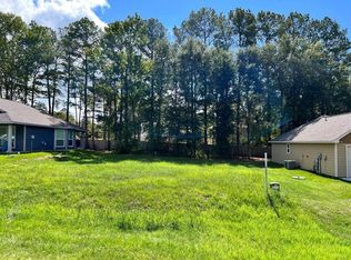 13 Firewood Rd, Huntsville, TX 77340