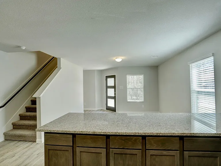 406 Noel — Photo 14