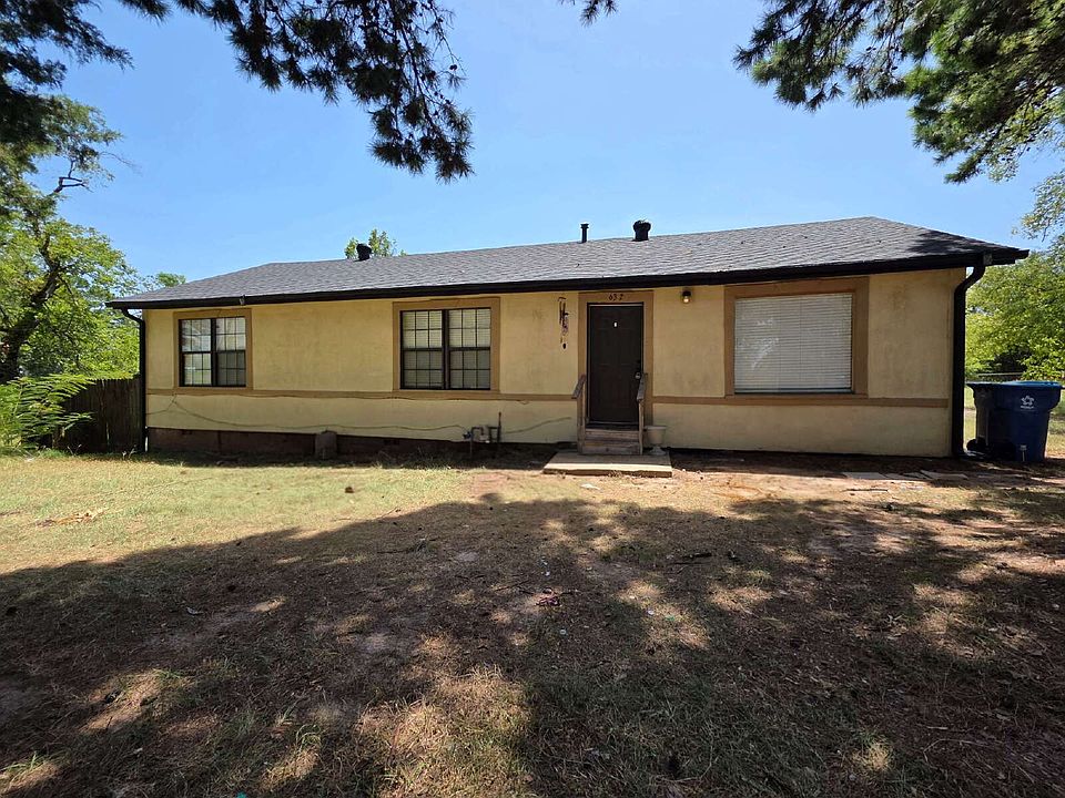 1st image of 632 Bays Rd