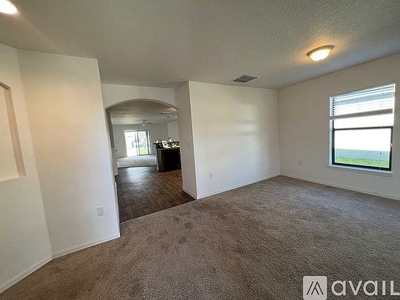 4th image of 2446 Bexley Dr