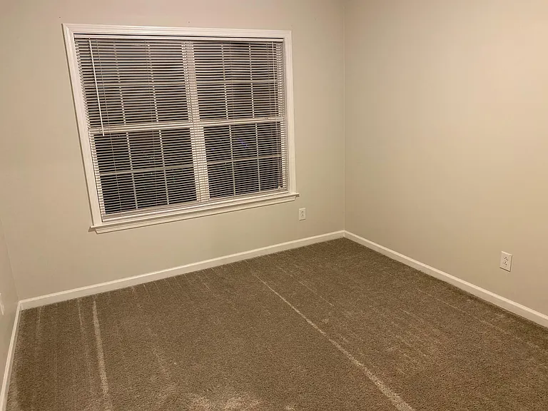 1024 Lonergan Cir — Photo 8