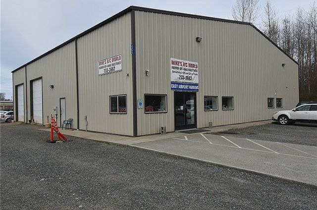 1st image of 3360 Airport Dr