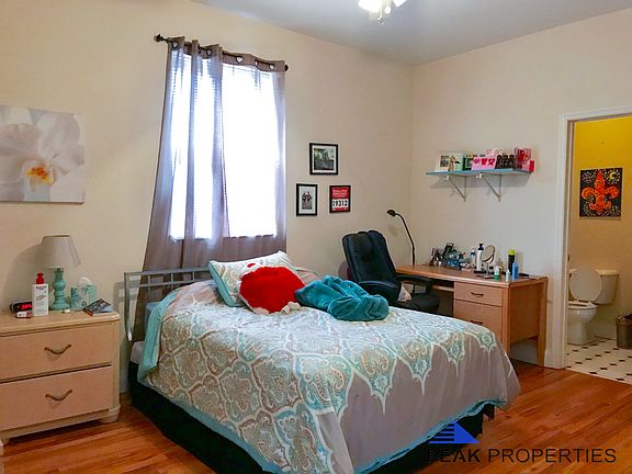 3rd image of 1459 N Milwaukee Ave APT 4A