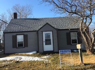 12 Evans St, Eastport, ME 04631