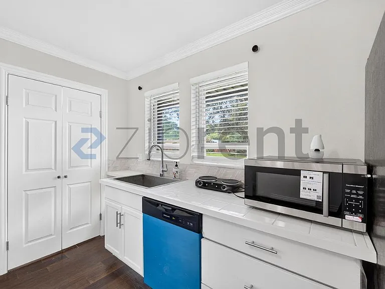 2720 Westridge Dr — Photo 9