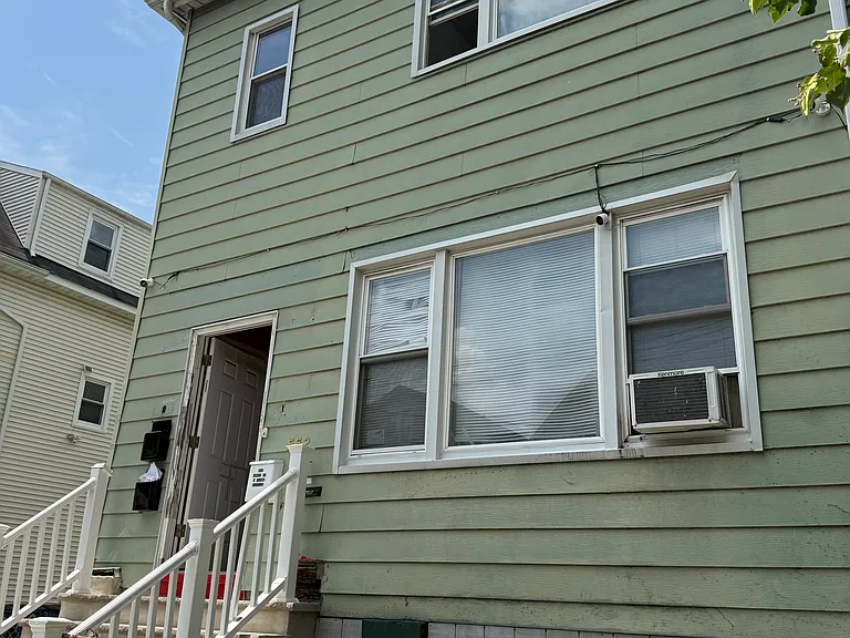 552 Court St #2 — Photo 1