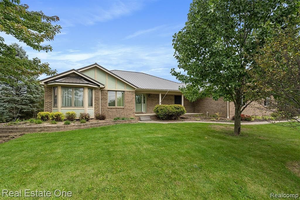 22221 McPhall Rd Armada MI 48005 Zillow