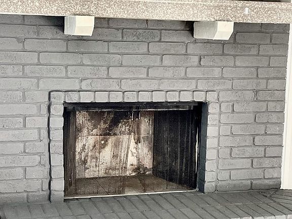 4th image of 342 Brettonwood Dr
