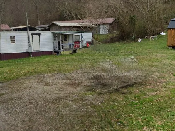 355 Middle Br, Mc Dowell, KY 41647
