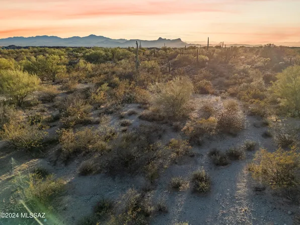 12480 N Camino De Oeste, Marana, AZ 85658