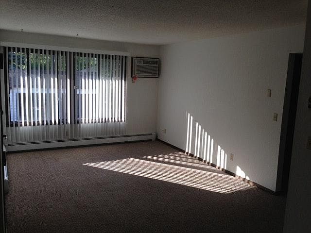 2nd image of 1331 Maine Prairie Rd APT 102