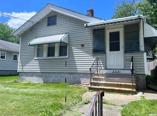 2215 N Linsley St, Peoria, IL