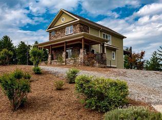 5594 Rocky Falls Ln, Lenoir, NC 28645