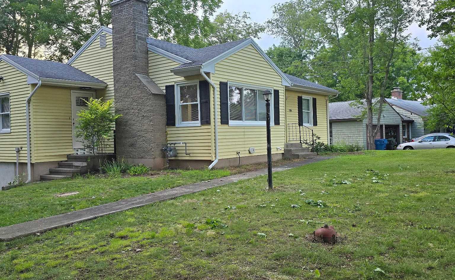 2 bed, 916 sqft, $2,500 — Photo 1