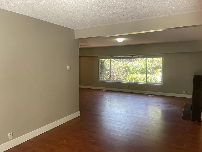 6748 Ash St — Photo 5