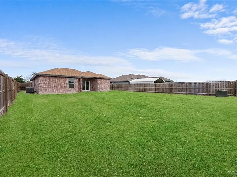 2304 San Pascual St — Photo 13