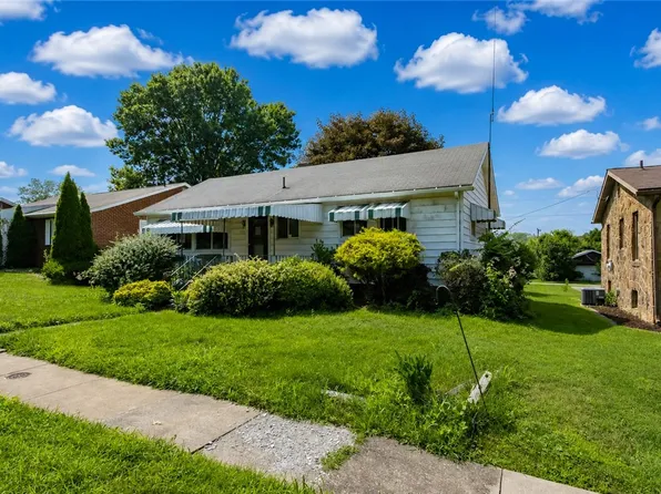 1821 Moore Ave, North Apollo, PA 15673