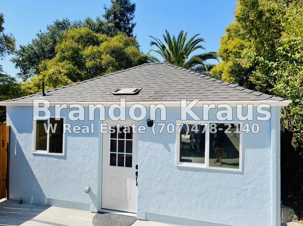 2427 Humboldt St, Santa Rosa, CA 95404