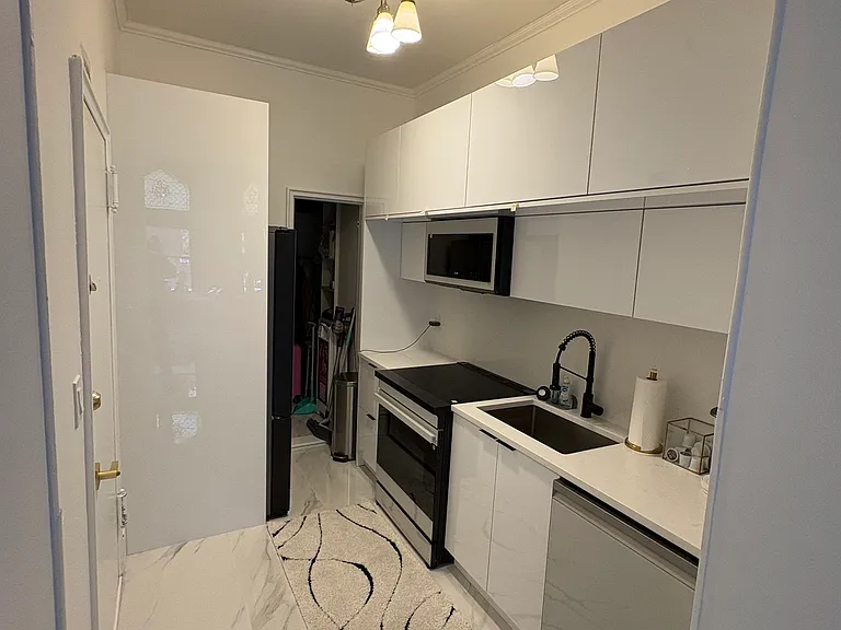 271 Dartmouth St #1G — Photo 4