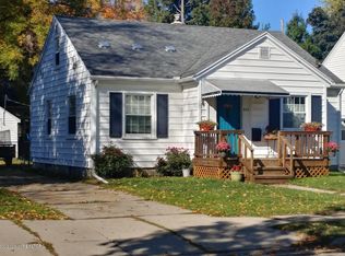 2112 Harding Ave, Lansing, MI 48910