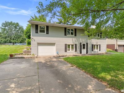 607 Greenway Ave, Colona, IL, 61241