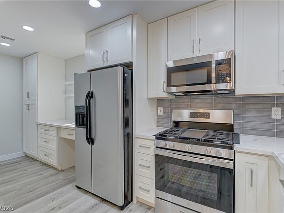 5th image of 8805 Sundial Dr