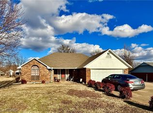 2512 Witteville Dr, Poteau, OK 74953