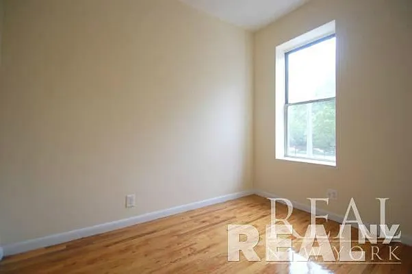 Rented by REAL New York | media 36