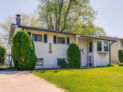 69 N Greenview Ave, Mundelein, IL, 60060