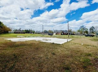 1395 Matthew Dr, Lake Charles, LA 70611