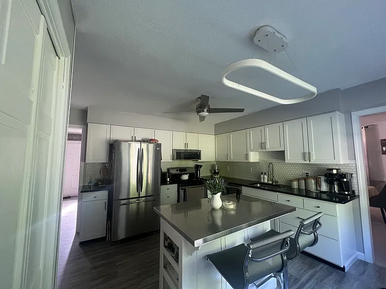 25 Michael Dr — Photo 3