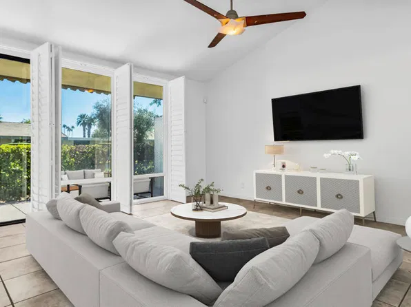 1000 Saint Thomas Cir, Palm Springs, CA 92264