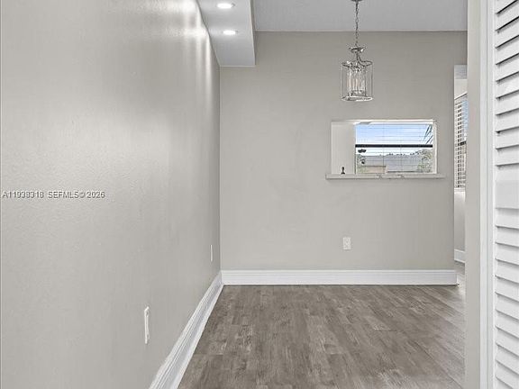 3rd image of 820 N Franklin Ave #820C