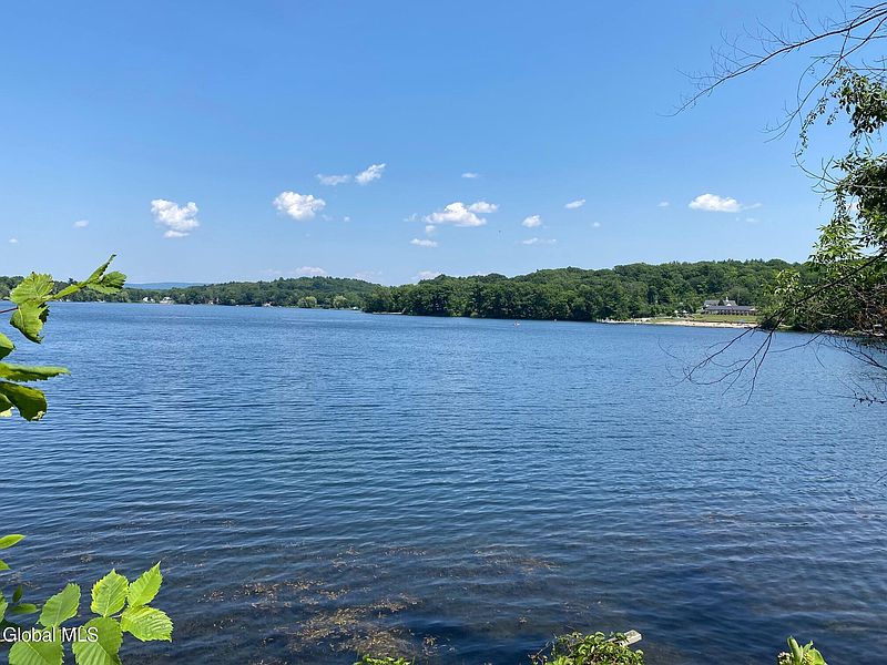 3rd image of 261 Geiser Road