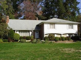 29510 W Oakland Rd, Bay Village, OH