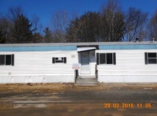 11 Maple Ln, Troy, NY 12180