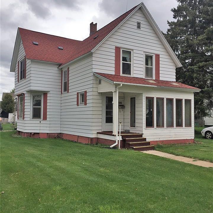 1st image of 318 W F St