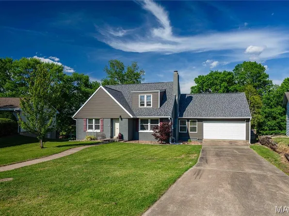 24 Camellia Dr, Cape Girardeau, MO 63703