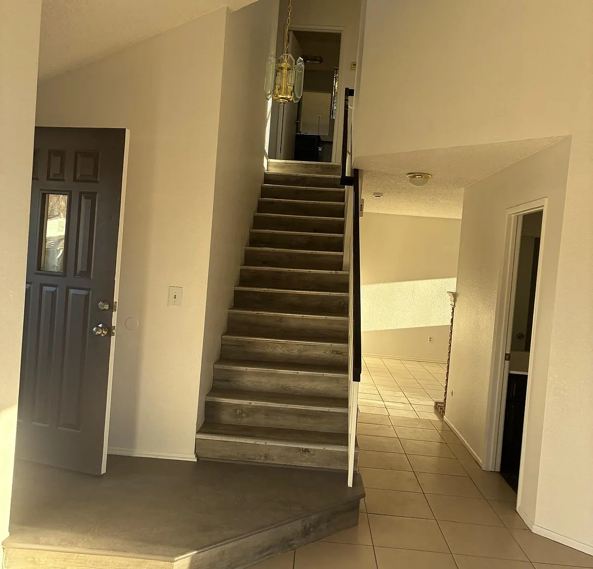 3 bed, 1394 sqft, $2,995 — Photo 1