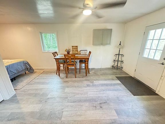 4th image of 815 Duckwood Ct