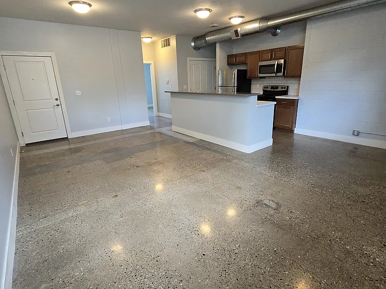 822 Cherry St SE #102 — Photo 6