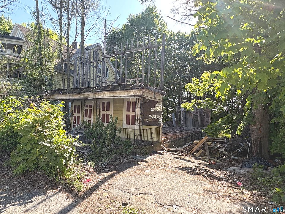 1st image of 193 Plaza Avenue