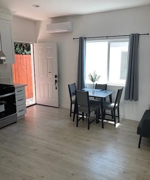 1630 N Santa Anita Ave #B — Photo 2